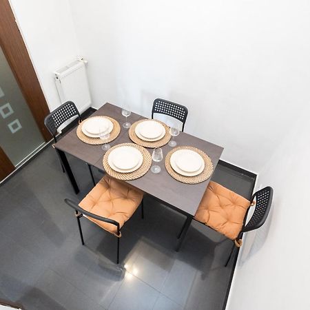 Modern & Spacious Apartment - Prime Location Near Bucharest'S Old Town מראה חיצוני תמונה